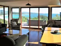 DOLPHIN LOOKOUT COTTAGE Overlooking Binalong Bay