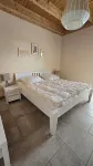 upscale, quiet accommodation with garden and terrace.