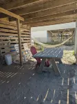 Beachfront 2-bedroom cottage with breathtaking view and just steps to the beach