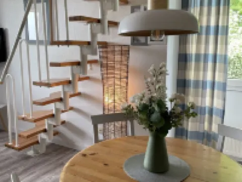 Cozy vacation apartment with dike view in Wremen Hotels in Wremen