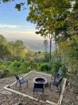 Breathtaking views amid a “PEACE” of heaven! 데블스 덴 트레일헤드 주변 호텔