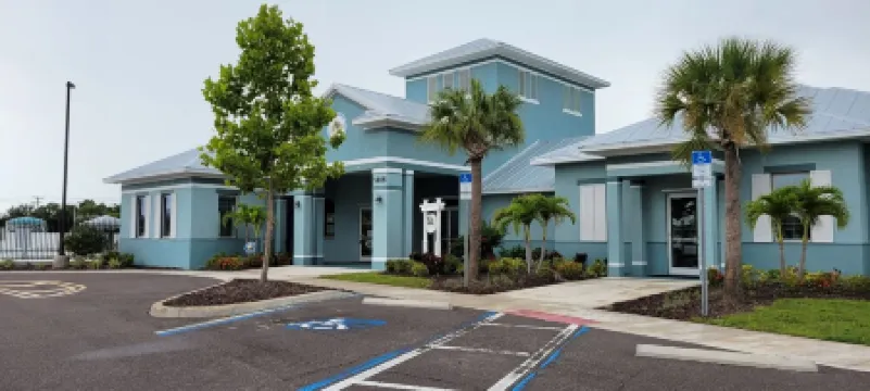 Home Paradise, Cozy guest suite in Ruskin POOLS HIGH SPEED WIFI BEACH MINUTES!!!