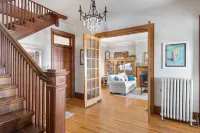 Dubuque's Front Porch~Historic Charmer~Walk Downtn - 4つ星