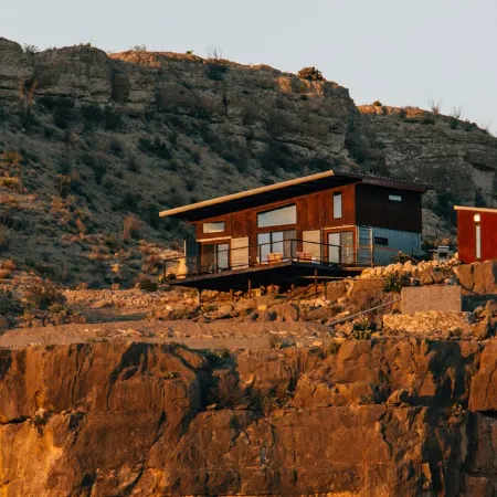 Off-Grid, Modern Cliff House