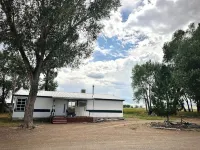 Charming Farm House 3-bedroom house in amazing Monte Vista with mountain views