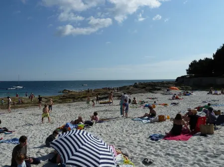 Apartment with garden, 63 m2, near beach and town, quiet and enclosed