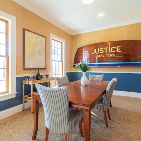 GORGEOUS HOME w/FANTASTIC VIEWS-10 MINS TO CAMDEN!