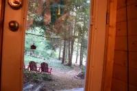 Waterfall Cottage Within Sight & Sound of Cane Creek Falls, 2Br 2BA