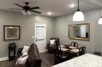 Beautiful Townhome with Pool