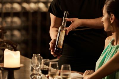 バー ヴェデマ，ラグジュアリーコレクションリゾート，サントリーニの写真