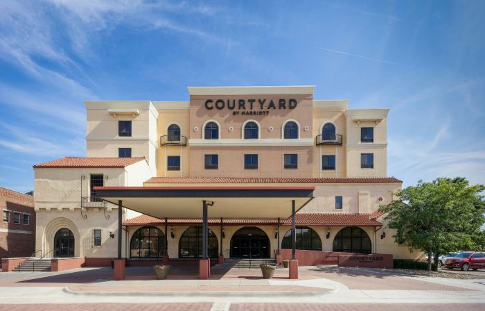 Courtyard Wichita at Old Town