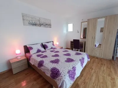 Cozy apartment with sea view Hotels in 