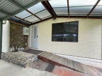 Enjoy Alpine Lifestyle at Mesley Manor, in heart of Omeo, close to Bike Trails