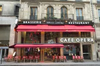 RARE !! LUXURIOUS PARISIAN HAVEN NEAR OPERA GARNIER & GALERIES LAFAYETTE-250 SQM Hotels in Paris