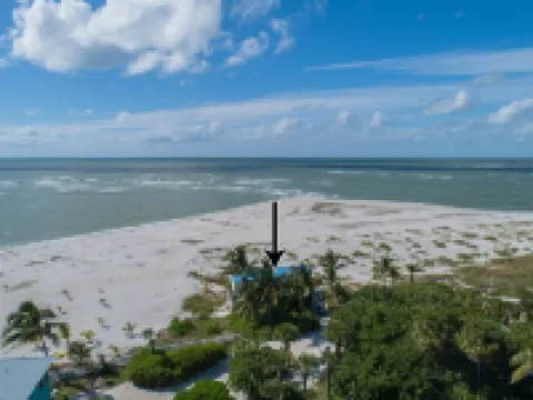 Beach's Edge, On the beach Hotels in Captiva