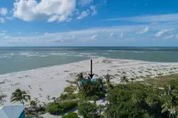 Beach's Edge, On the beach Hotels in Captiva