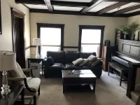 Historic house renovated for modern convenience - Bungalow