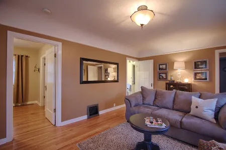 Charming home near Boise State and The Train Depot