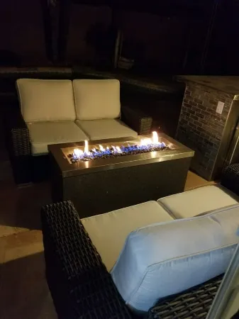 Beautiful Modern Home Fully Upgraded! Отели рядом с достопримечательностью «Суперстишен Гейтуэй Запад»