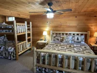 Stunning Sunrises from spacious Big Round Lake Cabin