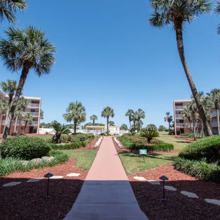 Direct Ocean View! 2 bed/2 bath beach retreat