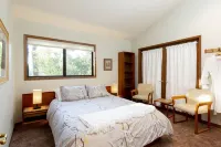 Wine Country Redwood Estate in the Heart of Wine Country - balcony