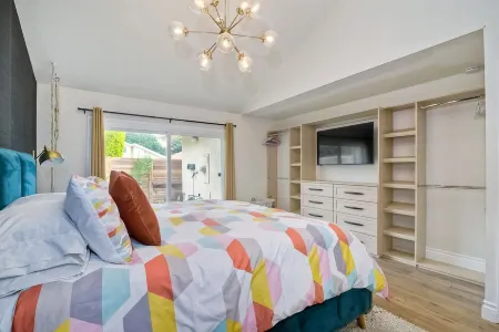 Gorgeous Newly Renovated Carlsbad Beach Home Отели рядом с достопримечательностью «Флауэр Филдс»