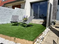 Bélicine, seafront apartment for 5 people