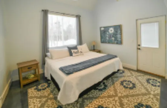 GREAT location across from YMCA. Can accommodate LARGE groups