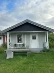 Hälluddens Stugby och Vandrarhem Hotels near Edins Lustgård och Snickeri