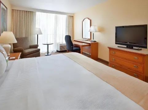 Holiday Inn MAYAGUEZ & TROPICAL CASINO by IHG