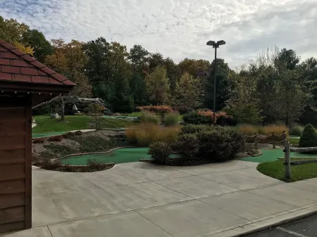 Fall IS Here! Take in the Fall Foliage in the Poconos!