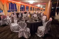 Ramada by Wyndham North Bergen Hotel di Weehawken
