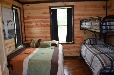 Controlled Chaos Basecamp - centered between Jackson & Clark County Trail System