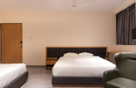 Hotel Padmawati Grand