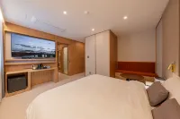 부산 H Avenue 문현점 부산 시민회관 주변 호텔