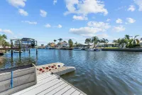 4 Bedroom Waterfront Pool Home near charming downtown New Port Richey