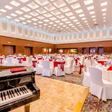 Holiday Inn ULAANBAATAR by IHG Отели рядом с достопримечательностью «Сүхбаатарын Талбай»