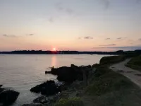 Maison de Caractère Restaurée à 800m de la Plage et 500m Gr34 فنادق في Moelan-sur-Mer