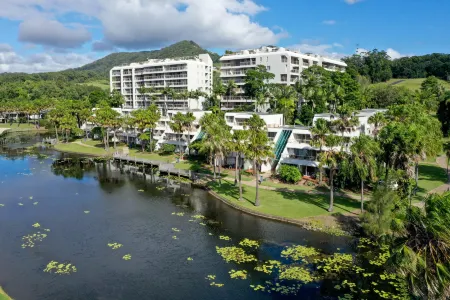 Charlesworth Bay Beach Resort