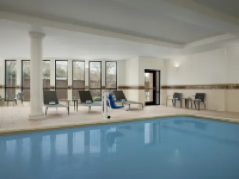 Courtyard Salisbury Hotels in Salisbury