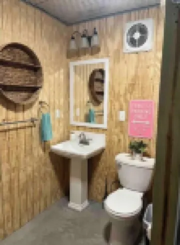 “Sandy” one of the 5 Tiny Cabins on the Osage River