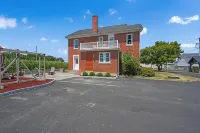 Backyard Retreat 이스트 람피터 타운쉽 호텔