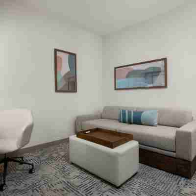 SpringHill Suites Irvine John Wayne Airport / Orange County Rooms