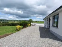 Family friendly cottage with countryside views and spacious garden Hôtels à : Strabane