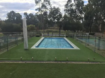Amaroo by the Lake