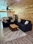 4-Bedroom Direct Waterfront Lakehouse in Maine. Fire Pit, Deck, Private Dock. - Wifi