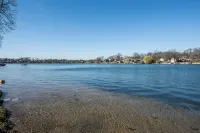 Fonda Lake Bungalow