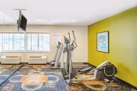 Norwood Inn & Suites Milwaukee - 2 estrellas