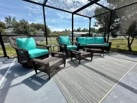 Minutes to Weeki Wachee Head Springs Pool AND hot tub!